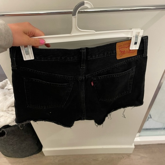 Levi's Black Denim Jean Shorts - Picture 2 of 7